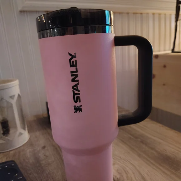 Messi x Stanley 1913 Collection 40 oz. Quencher ProTour Flip Straw Tumbler4.4 - Picture 4 of 4